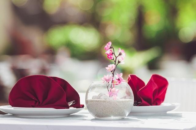 A photo of wedding decorations. 